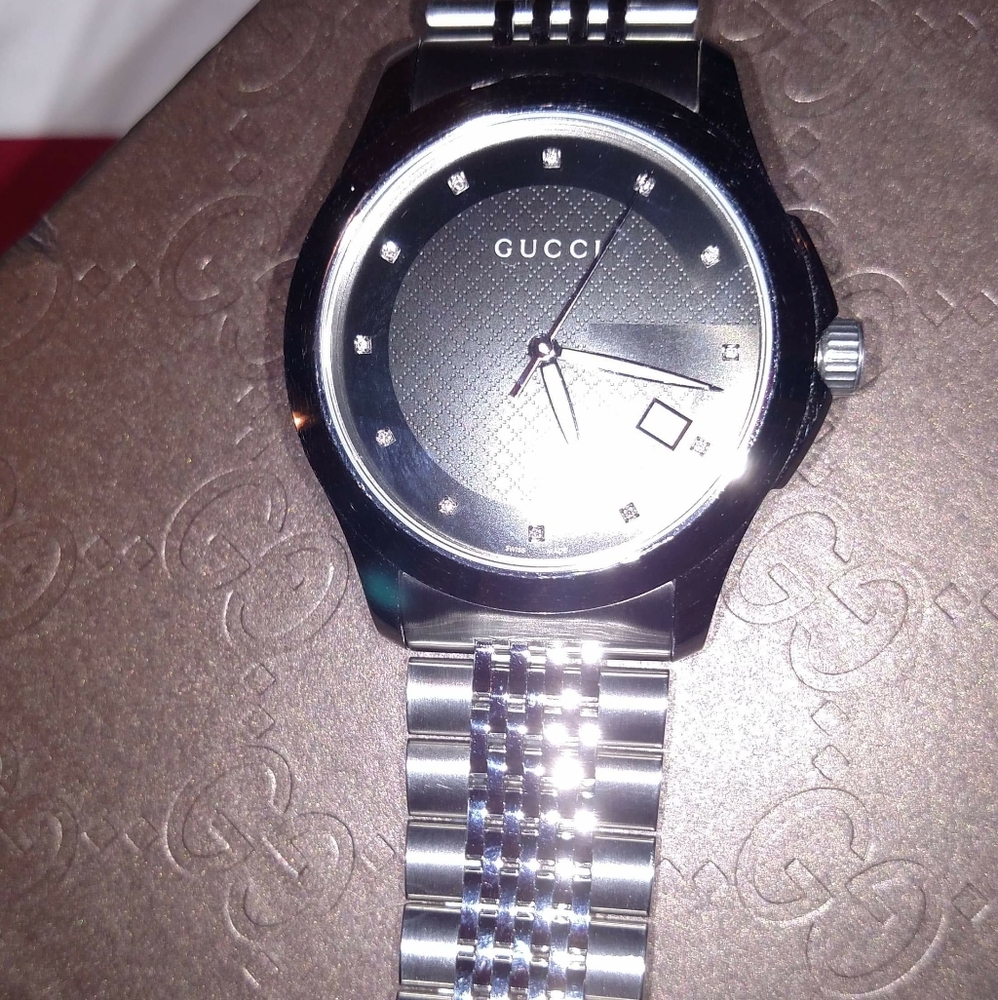 Gucci watch with diamonds